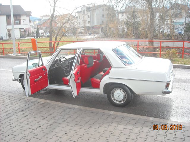 Mercedes Minika otvoren